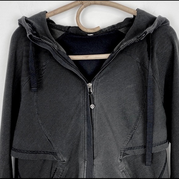 Lululemon After Asana Hoodie - Picture 6 of 9